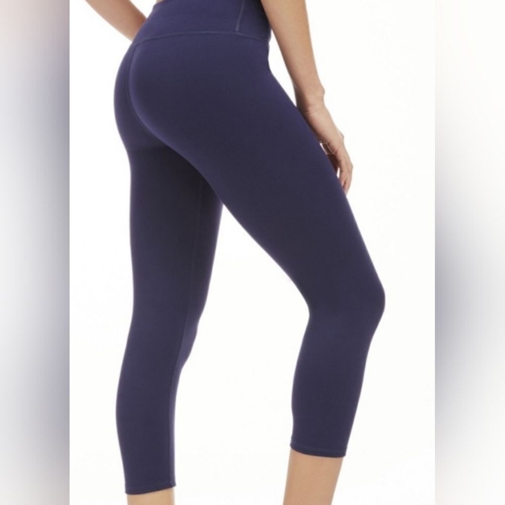 🔺️Fabletics Blue "Salar" High Waist PowerHold Cropped Athletic Pants XLarge